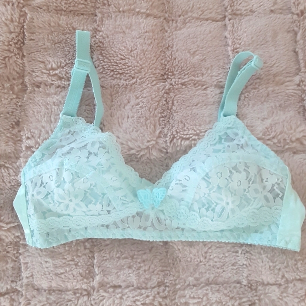 NWOT Vintage Lace Bralette Light Blue w/ Butterlfy, Unlined Bra, 30B